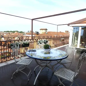 Montegrappa Apartment Bologna