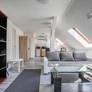 milan-apartman.inbudapesthotels.com/